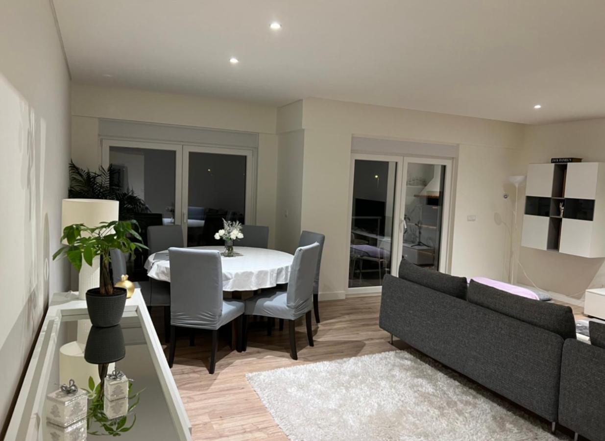 Modern Twin Room With A Balcony モンチジョ エクステリア 写真