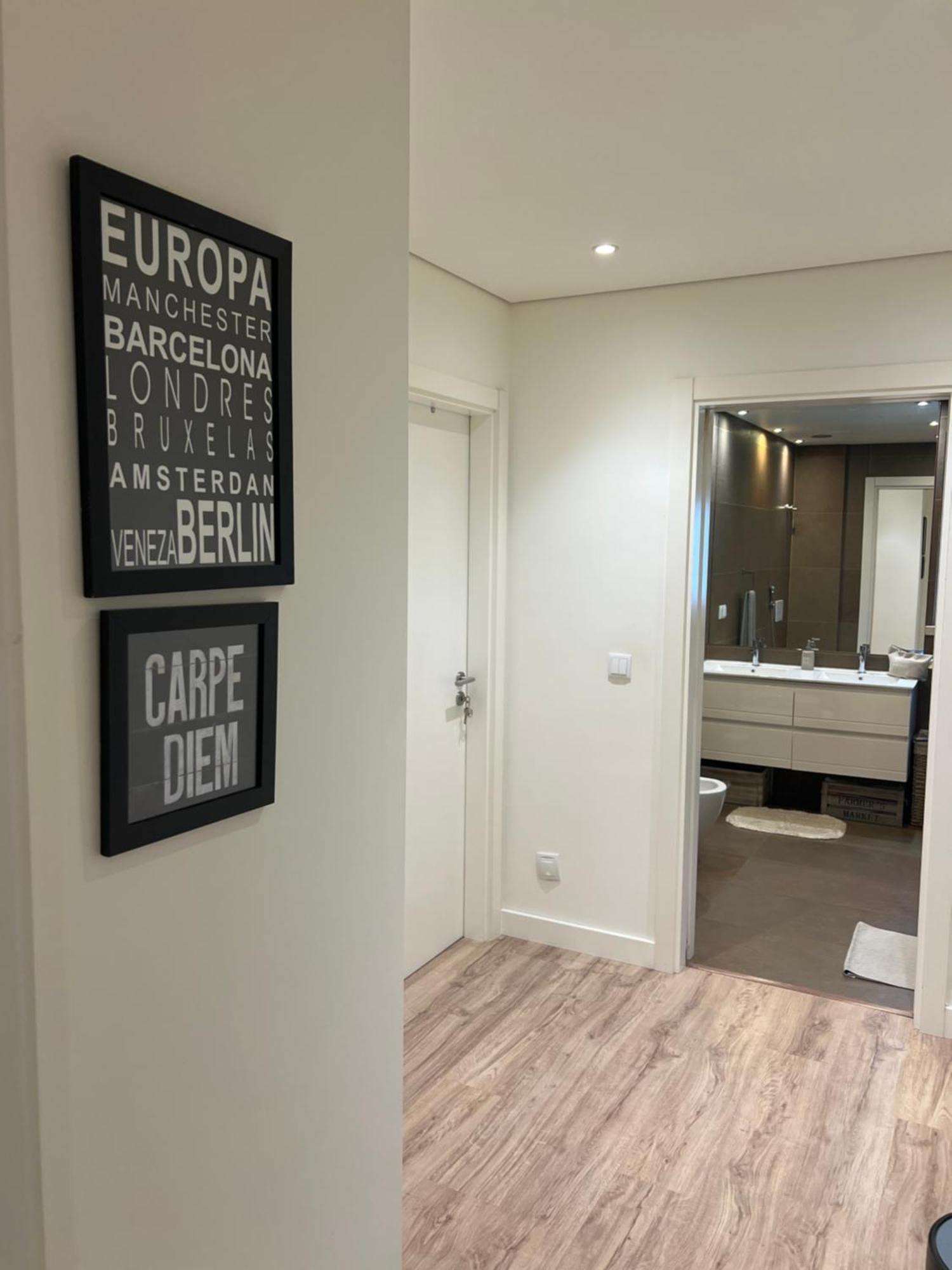 Modern Twin Room With A Balcony モンチジョ エクステリア 写真